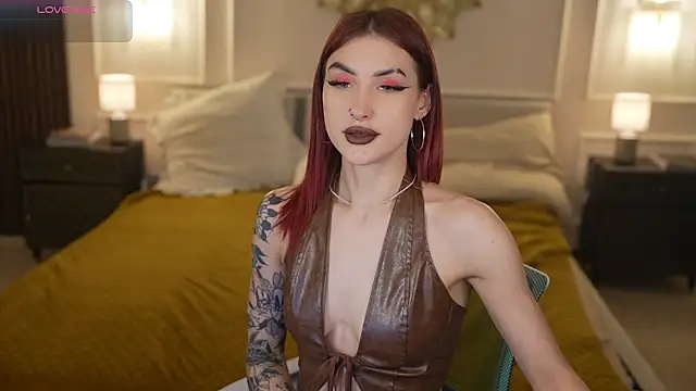 Magnetic Mia  online show from 28, 3, 2026