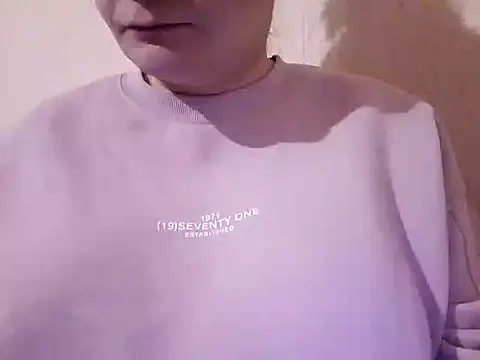 Snapshot of AalinnaK chatting on 15, 12, 2024 AalinnaK online show from 15, 12, 2024