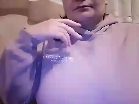 Snapshot of AalinnaK chatting on 17, 2, 2025 AalinnaK online show from 17, 2, 2025