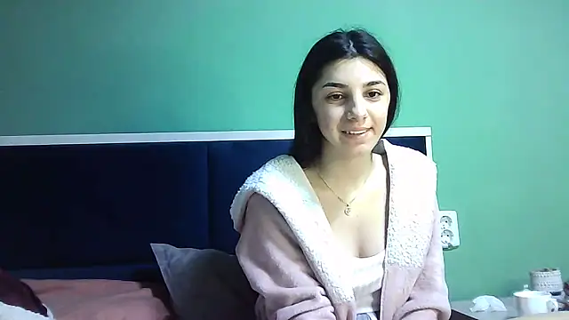 Snapshot of Ahotkittyxxx chatting on 7, 1, 2025 Ahotkittyxxx online show from 7, 1, 2025