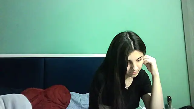 Snapshot of Ahotkittyxxx chatting on 17, 1, 2025 Ahotkittyxxx online show from 17, 1, 2025
