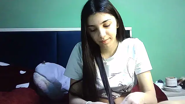 Snapshot of Ahotkittyxxx chatting on 28, 12, 2024 Ahotkittyxxx online show from 28, 12, 2024