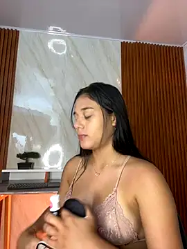 floriamANDjazmin online show from 28, 10, 2025