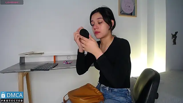 floriamANDjazmin online show from 28, 2, 2025