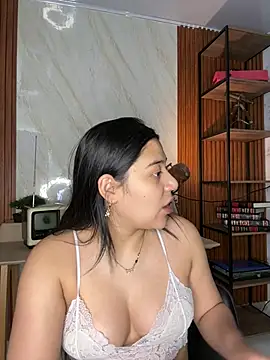 floriamANDjazmin online show from 24, 6, 2026