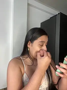 floriamANDjazmin online show from 12, 4, 2026