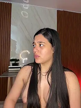 Snapshot of floriamANDjazmin chatting on 6, 5, 2026 floriamANDjazmin online show from 6, 5, 2026