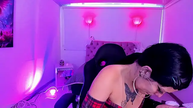 AuroraDiaz online show from 22, 10, 2025