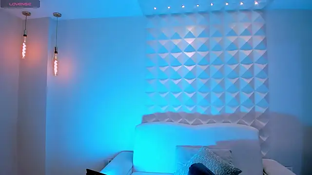 TaraLawrence online show from 2, 4, 2026