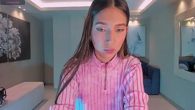 TaraLawrence online show from 18, 10, 2025