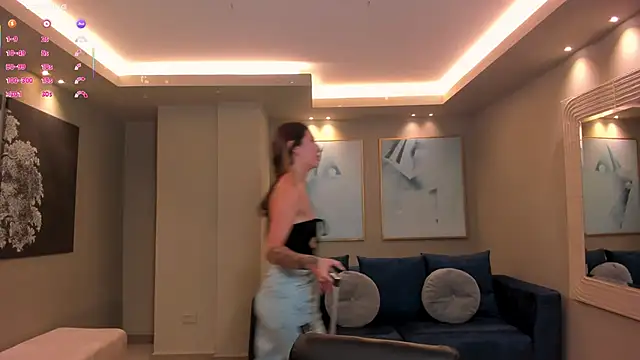 TaraLawrence online show from 6, 11, 2025