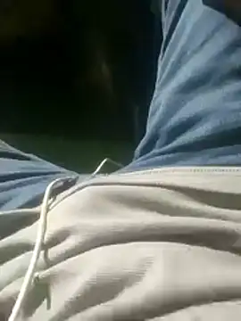 Snapshot of SLFUCKBOY69 chatting on 12, 11, 2025 SLFUCKBOY69 online show from 12, 11, 2025