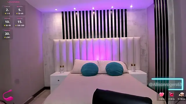 Snapshot of AllisonRogersX chatting on 9, 7, 2026 AllisonRogersX online show from 9, 7, 2026