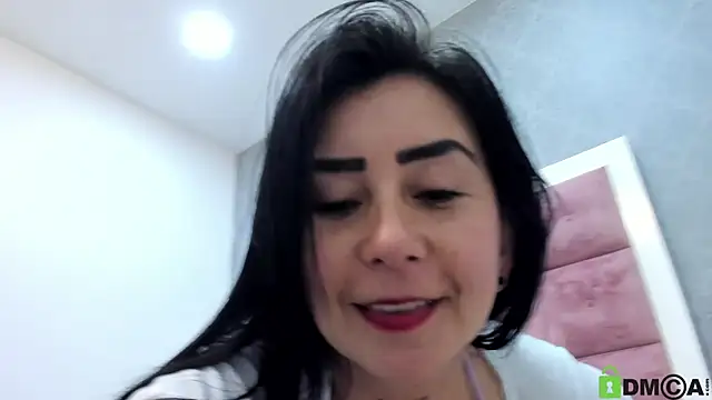 Snapshot of ANNI__LOVE chatting on 6, 3, 2025 ANNI LOVE online show from 6, 3, 2025