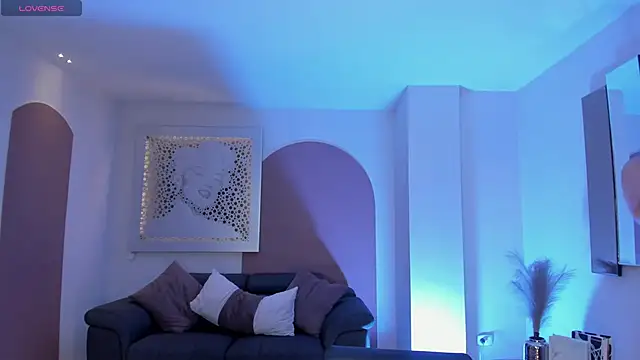 MaddisonLowe online show from 12, 2, 2026