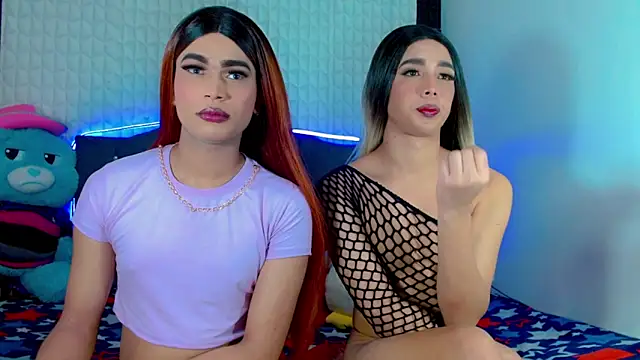 Hellen moons   online show from 17, 2, 2025