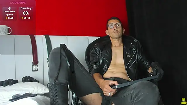 Snapshot of enzopratt chatting on 2, 3, 2025 enzopratt online show from 2, 3, 2025