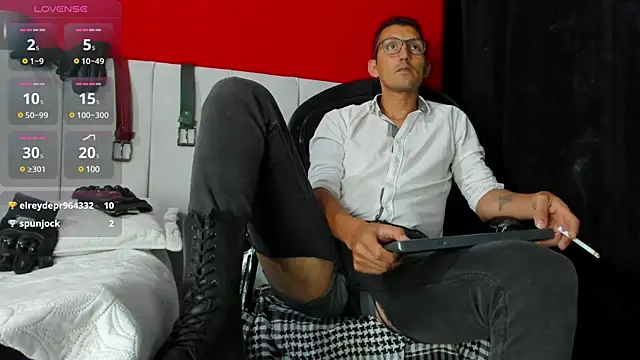 Snapshot of enzopratt chatting on 5, 3, 2025 enzopratt online show from 5, 3, 2025