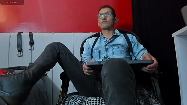 Snapshot of enzopratt chatting on 15, 3, 2025 enzopratt online show from 15, 3, 2025