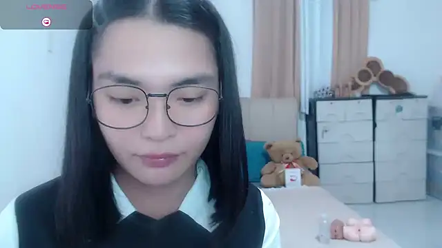 zhaviahale21 online show from 3, 8, 2026