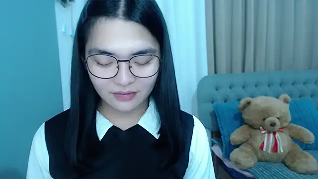 zhaviahale21 online show from 15, 10, 2025