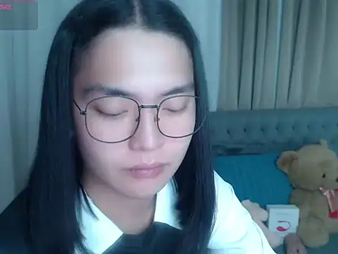 zhaviahale21 online show from 4, 7, 2026