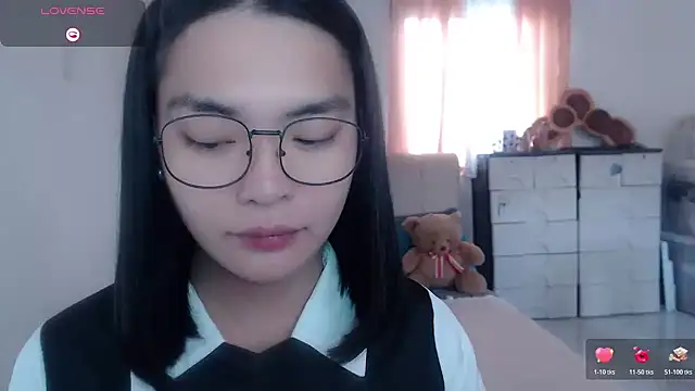zhaviahale21 online show from 5, 8, 2026