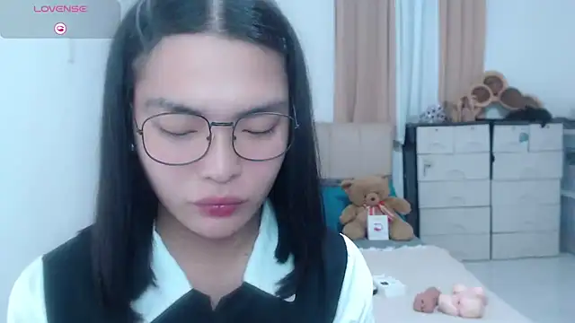 zhaviahale21 online show from 9, 8, 2026