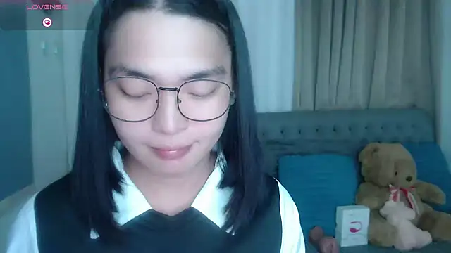 zhaviahale21 online show from 5, 7, 2026