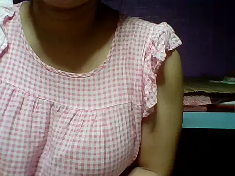 Snapshot of Mimi18x chatting on 2, 10, 2025 Mimi18x online show from 2, 10, 2025