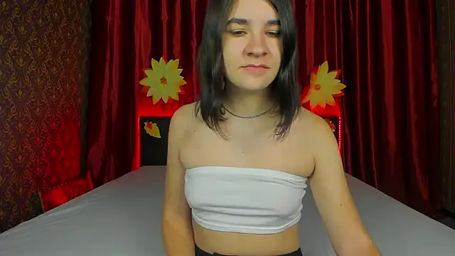  Polly Love  online show from 24, 11, 2025