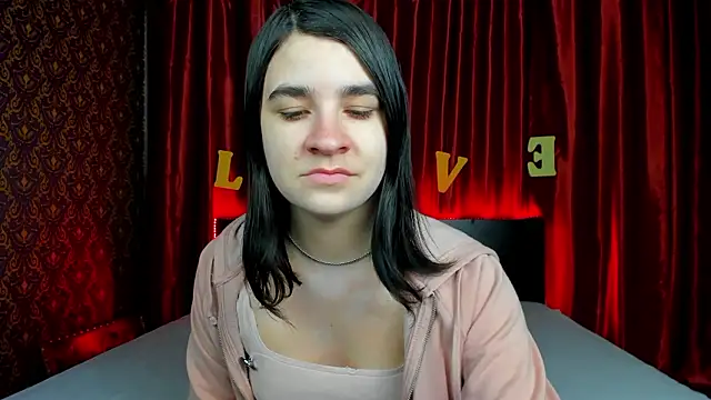  Polly Love  online show from 21, 2, 2026