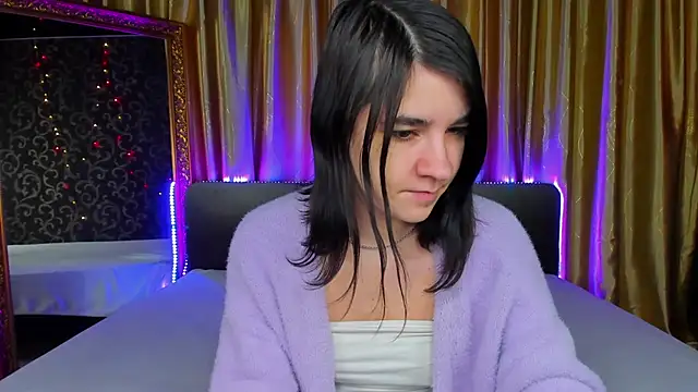  Polly Love  online show from 3, 12, 2025