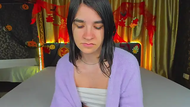  Polly Love  online show from 3, 11, 2025