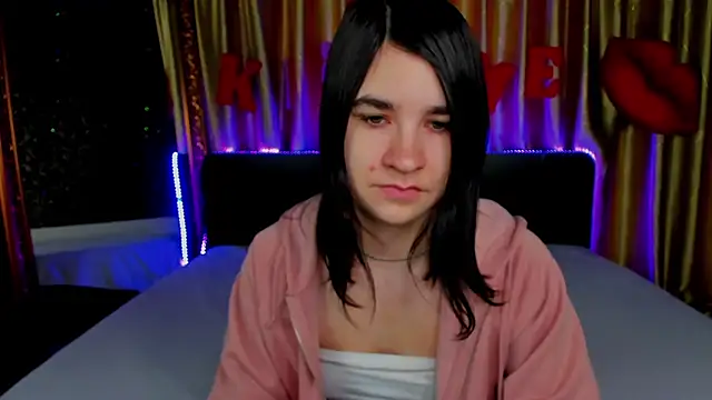  Polly Love  online show from 23, 2, 2026