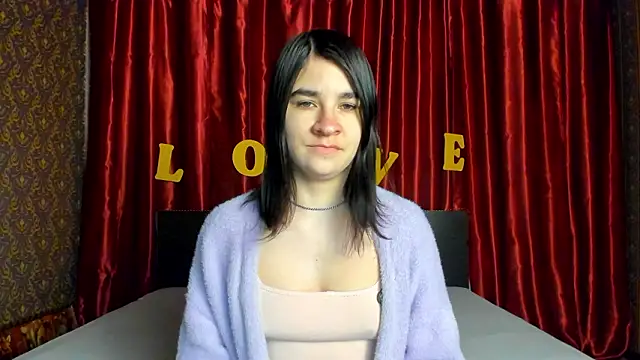  Polly Love  online show from 6, 2, 2026