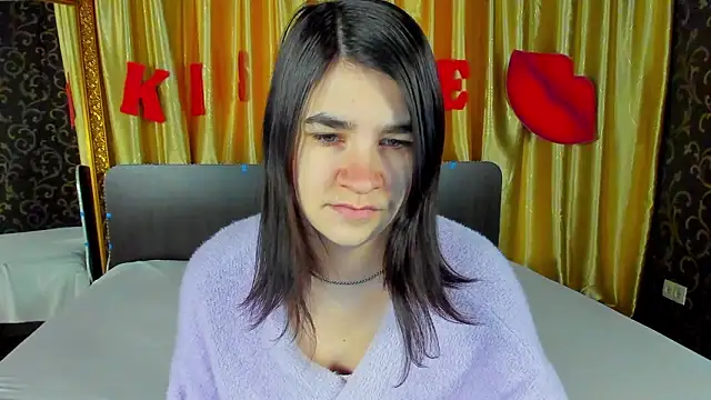  Polly Love  online show from 11, 2, 2026