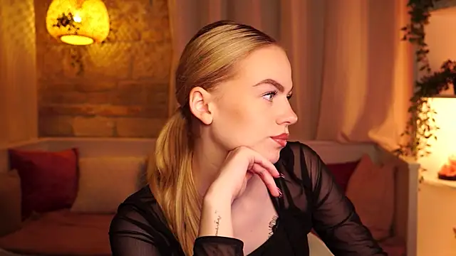 sn0w barbie online show from 26, 9, 2025