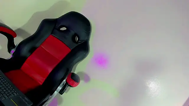 Sabrina gil  online show from 21, 1, 2025