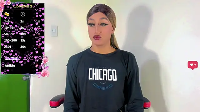 Sabrina gil  online show from 26, 12, 2024