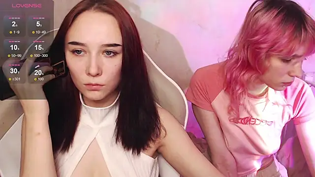 Snapshot of Robin_yourss chatting on 17, 12, 2025 Robin yourss online show from 17, 12, 2025