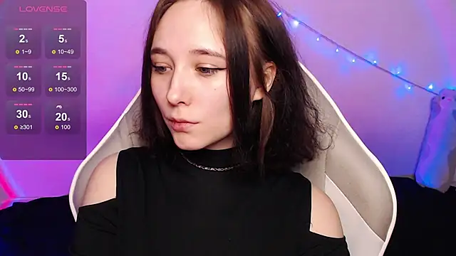 Snapshot of Robin_yourss chatting on 8, 3, 2025 Robin yourss online show from 8, 3, 2025