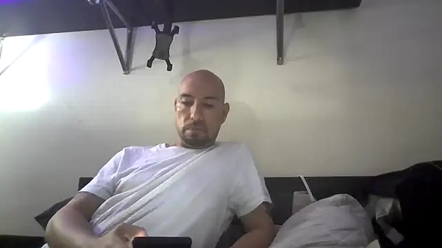 nakedtony81 online show from 6, 2, 2026