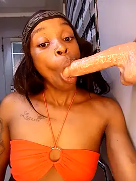 Snapshot of DickDiva1 chatting on 7, 3, 2025 DickDiva1 online show from 7, 3, 2025