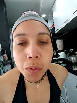 KimPielCanela online show from 21, 10, 2025