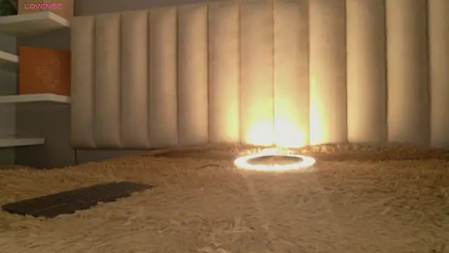 Megan mooree  online show from 16, 4, 2026