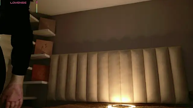 Megan mooree  online show from 14, 2, 2026