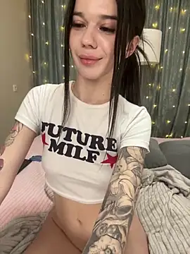 Snapshot of Vika_Gray chatting on 19, 2, 2025 Vika Gray online show from 19, 2, 2025