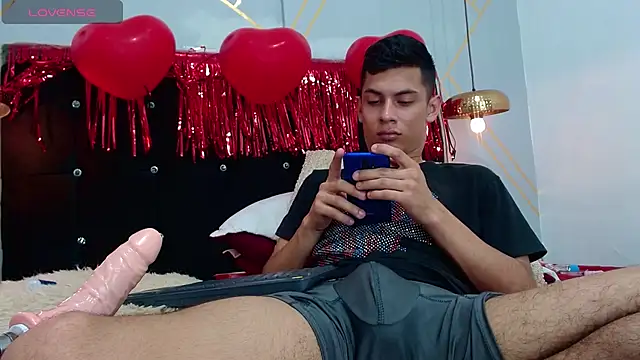 Oliver king sex online show from 19, 2, 2025
