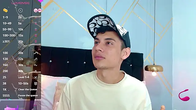 Oliver king sex online show from 27, 2, 2025